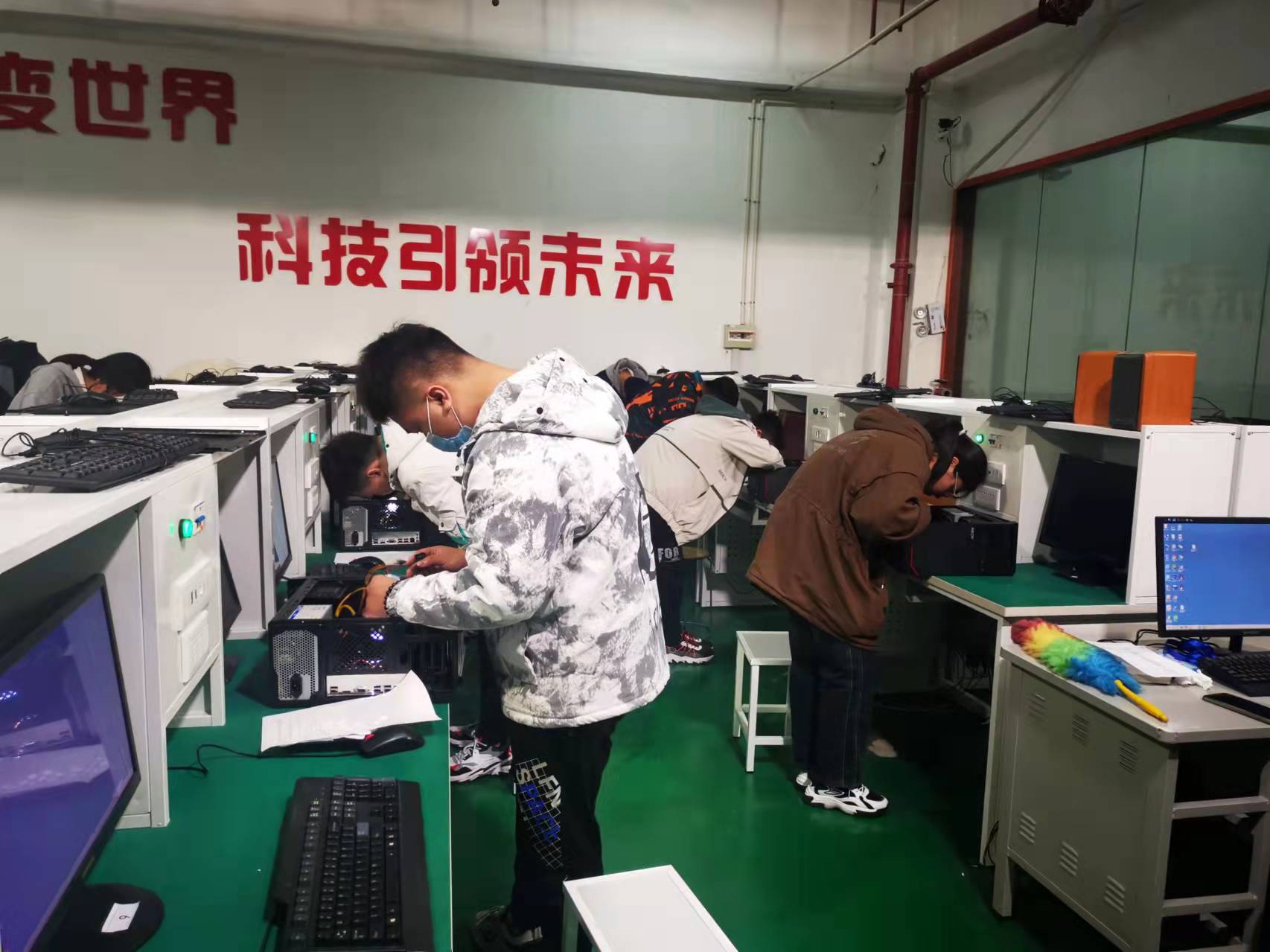C:\Users\42279\AppData\Local\Temp\WeChat Files\9075e357febef64787788bdaed1f0e3.jpg
