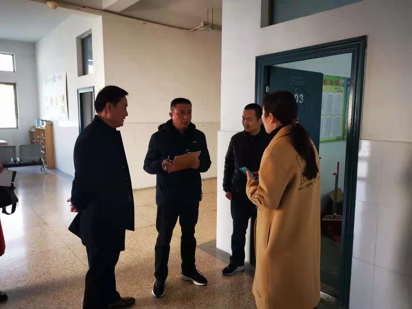 D:\Users\yuan\Desktop\新闻\开学第一天\微信图片_202102221520002.jpg